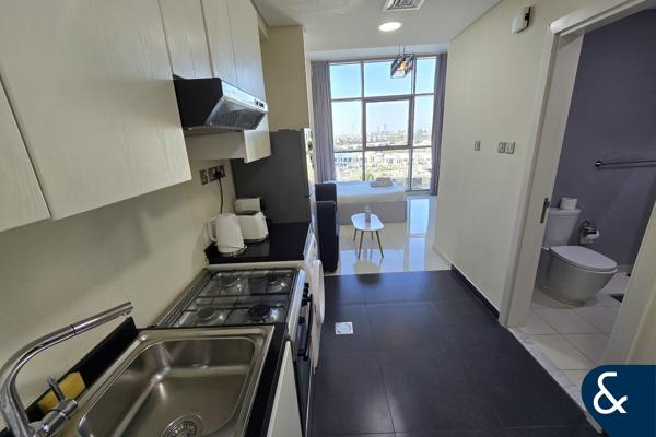 Furnished | Modern | Floor-Ceiling Windows